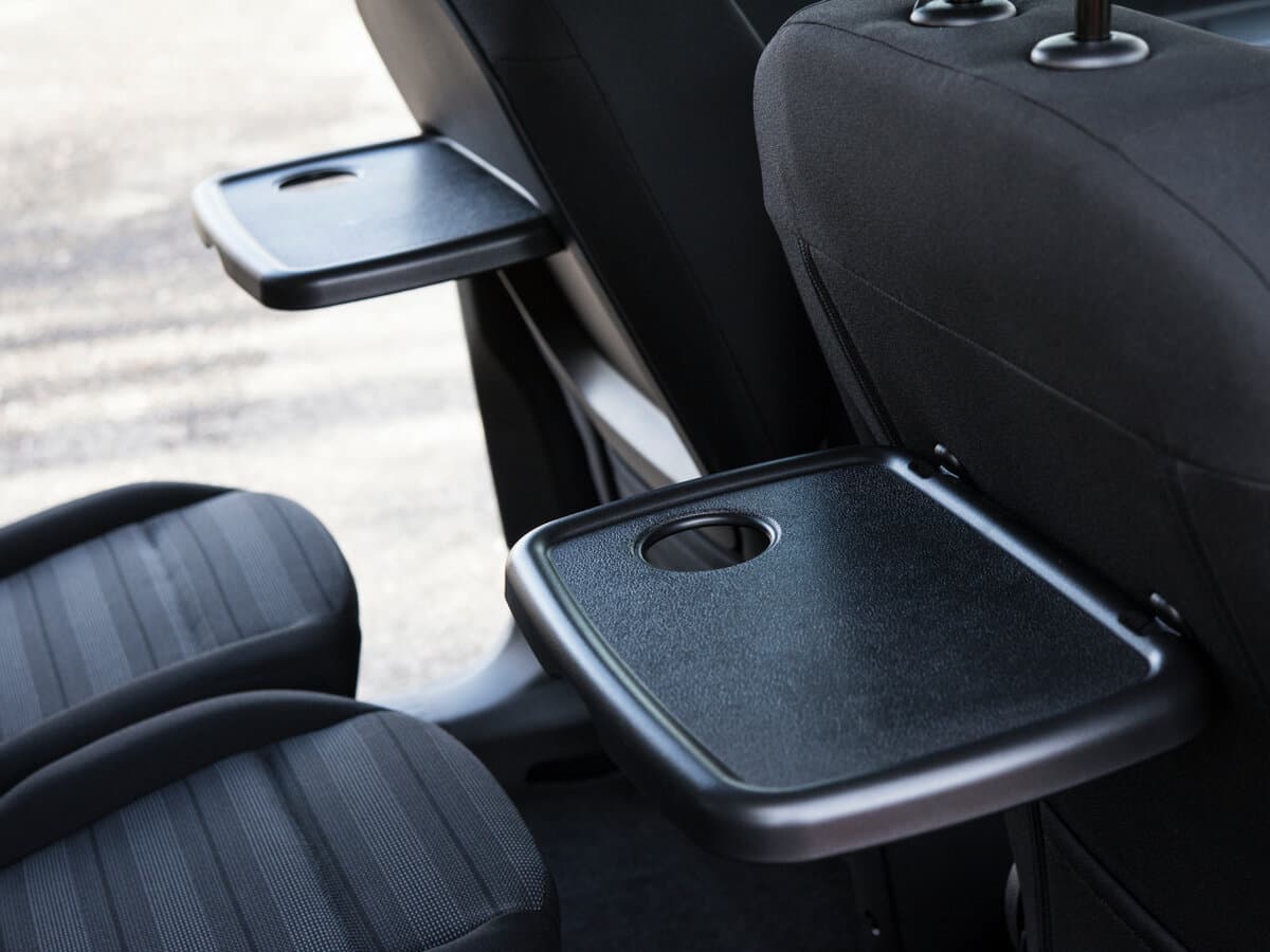 Vauxhall Combo E — Salon, öndən