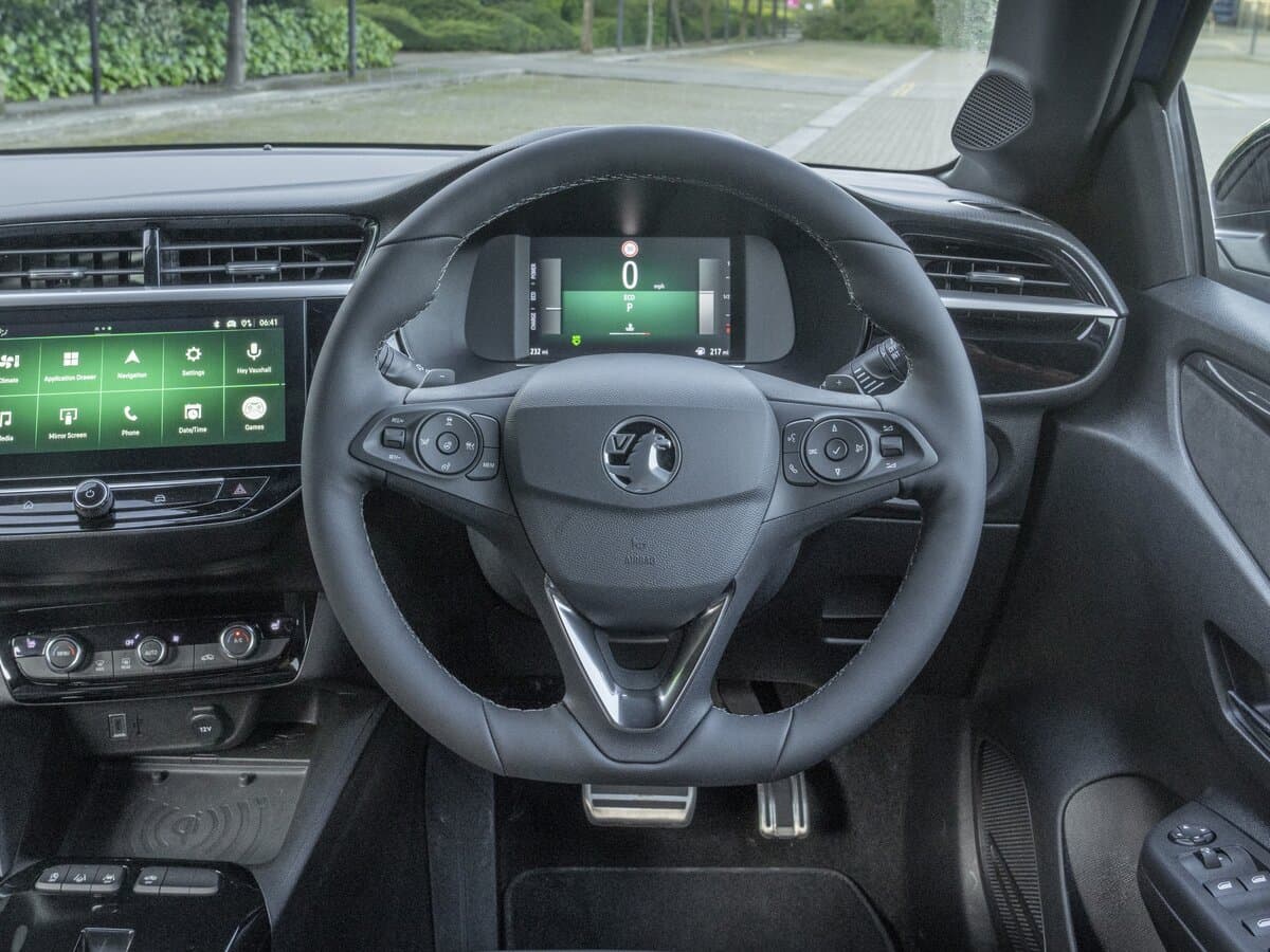 Vauxhall Corsa F Restayling — Sükan