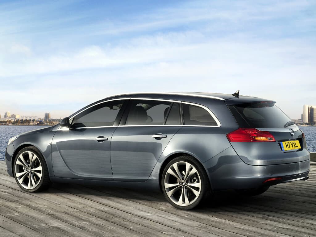 Vauxhall Insignia I — 3/4 arxadan