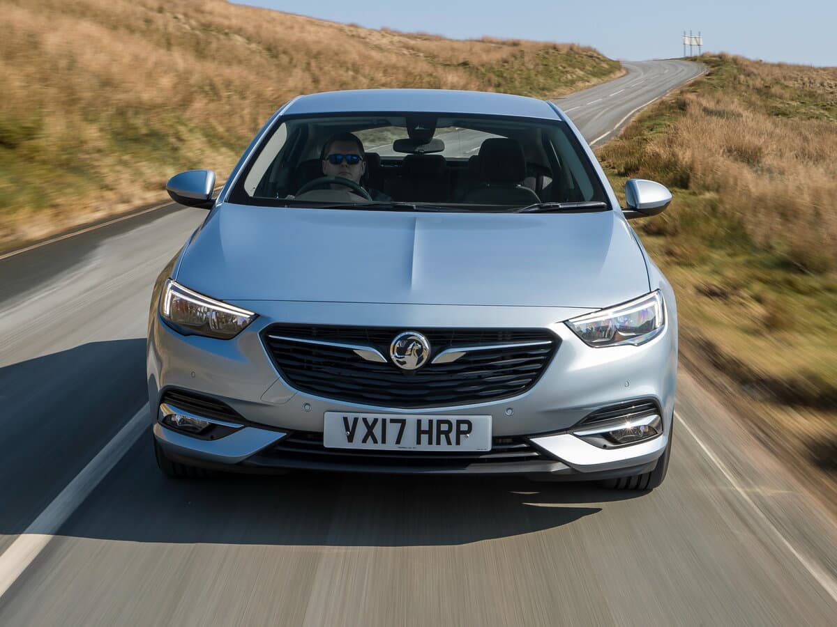 Vauxhall Insignia II — Öndən