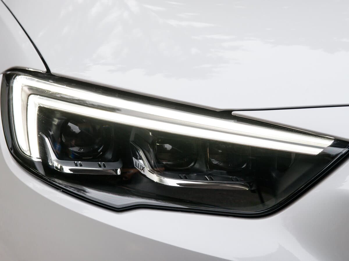 Vauxhall Insignia II — Fara