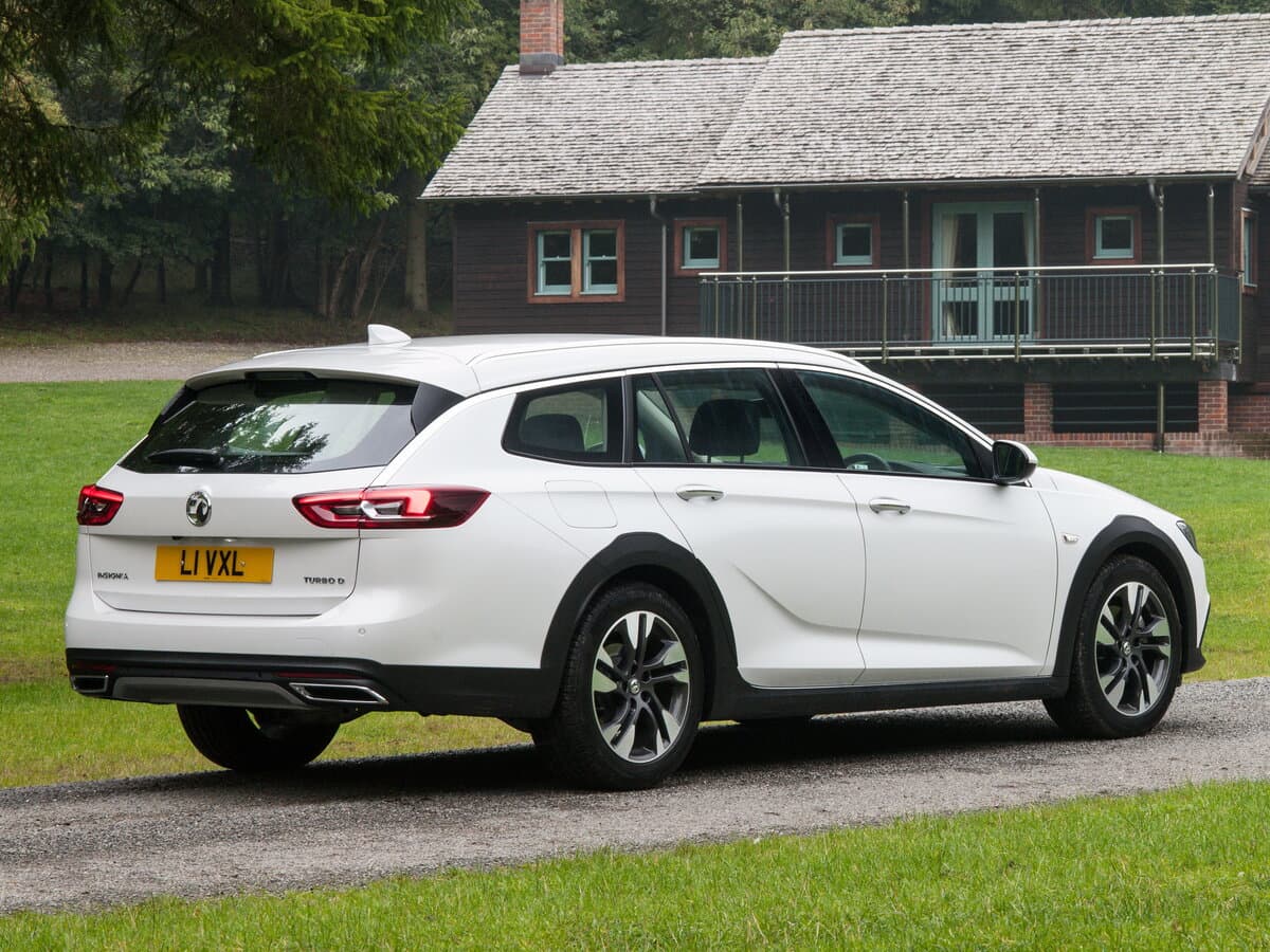 Vauxhall Insignia II — 3/4 arxadan