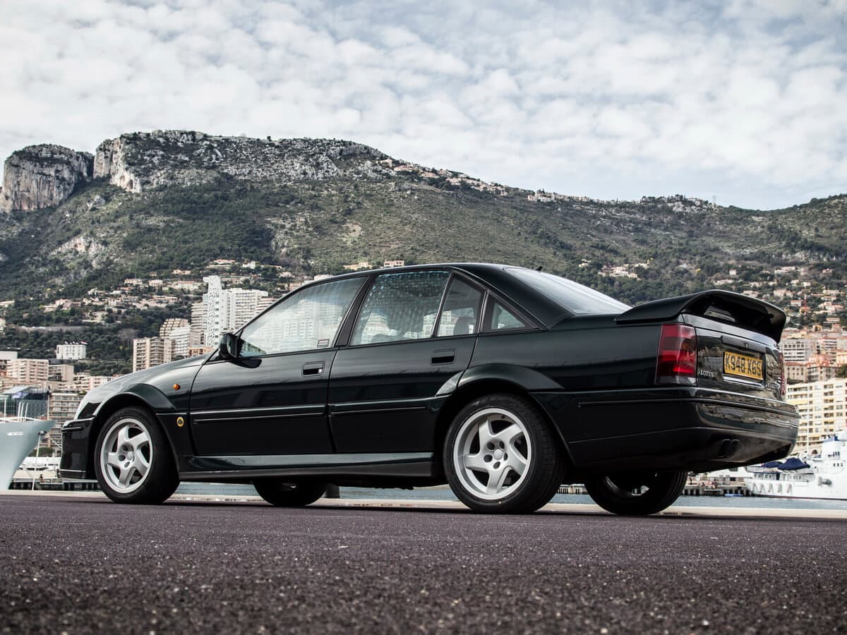 Vauxhall Lotus Carlton 1990 – 1992 — 3/4 arxadan