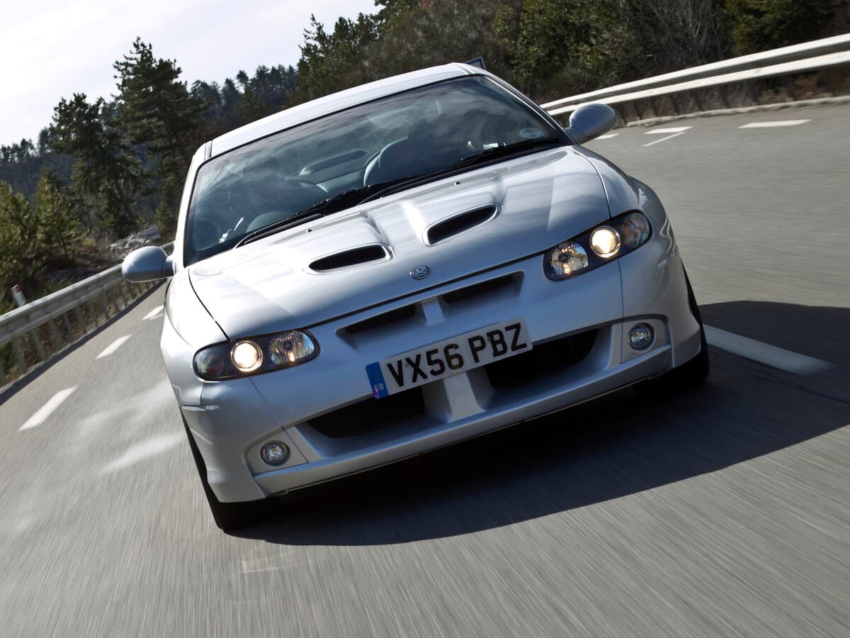 Vauxhall Monaro 2001 – 2007 — Öndən