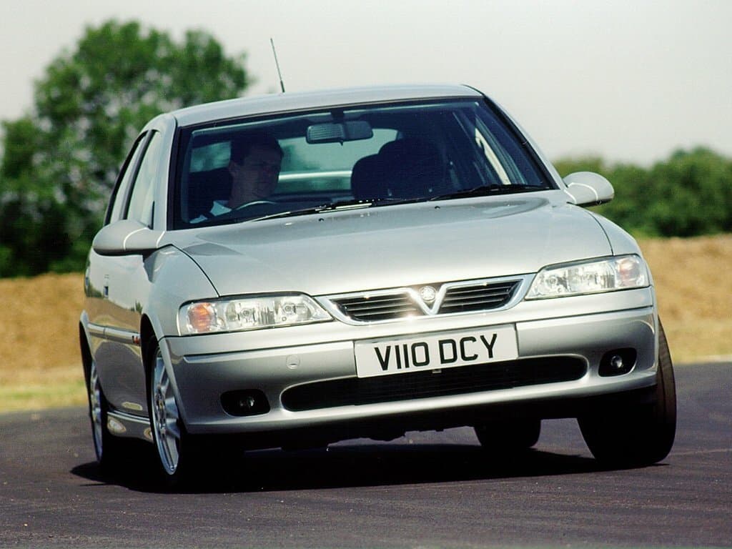 Vauxhall Vectra B — Öndən