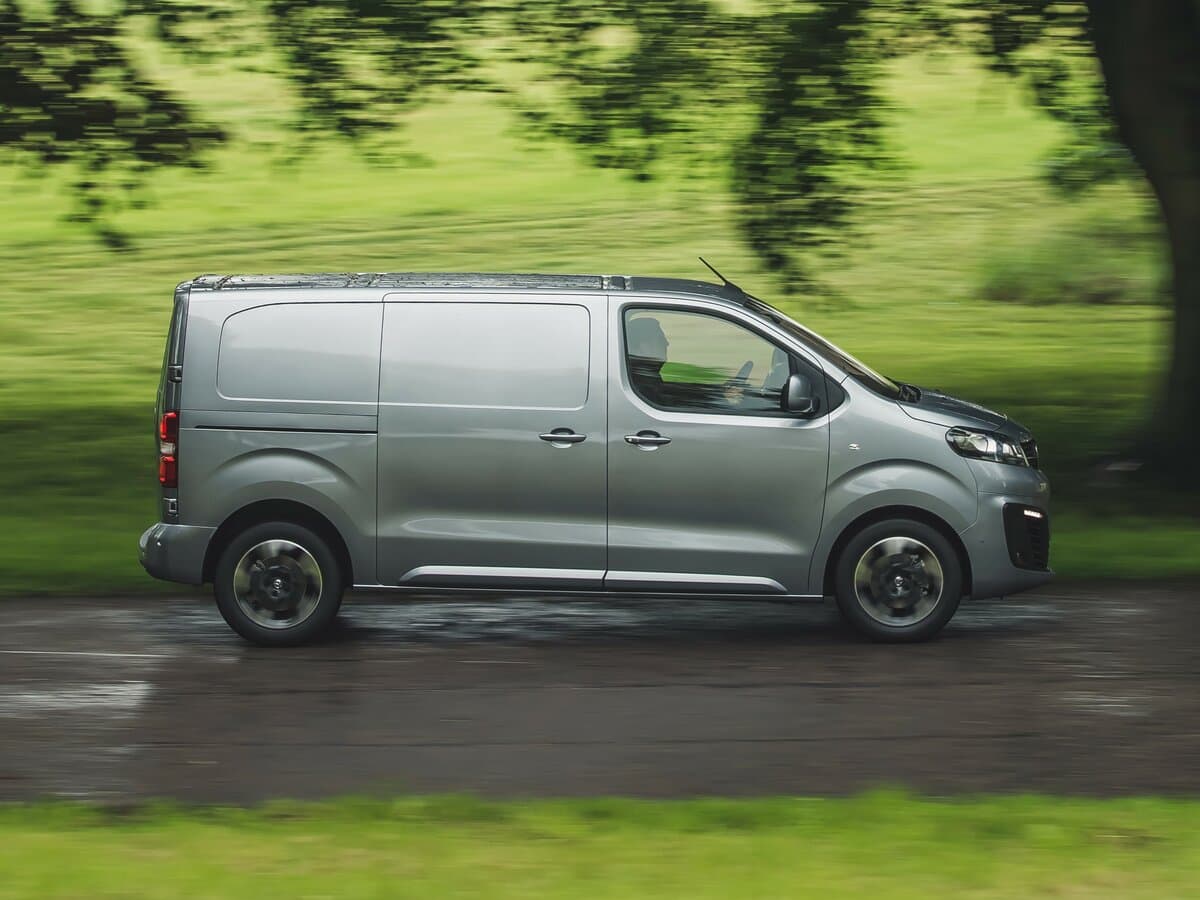Vauxhall Vivaro C — Yandan