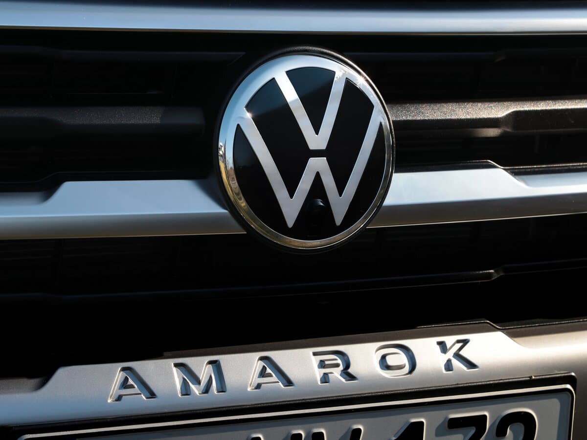 Volkswagen Amarok II — Salon, arxadan