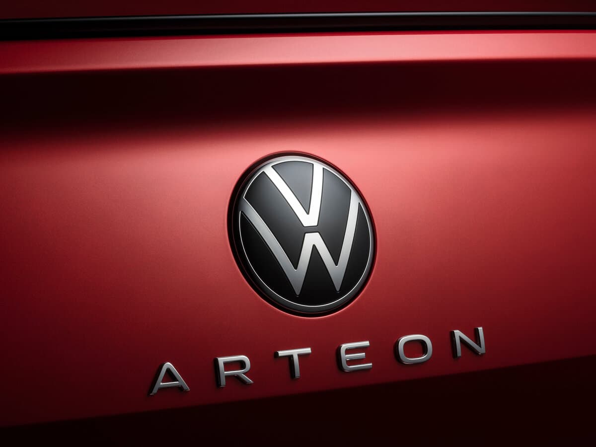 Volkswagen Arteon I Restayling — Salon, arxadan