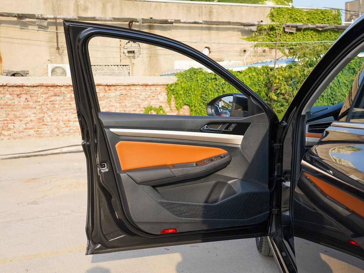 Volkswagen Bora IV (China Market) Restayling — Qapı