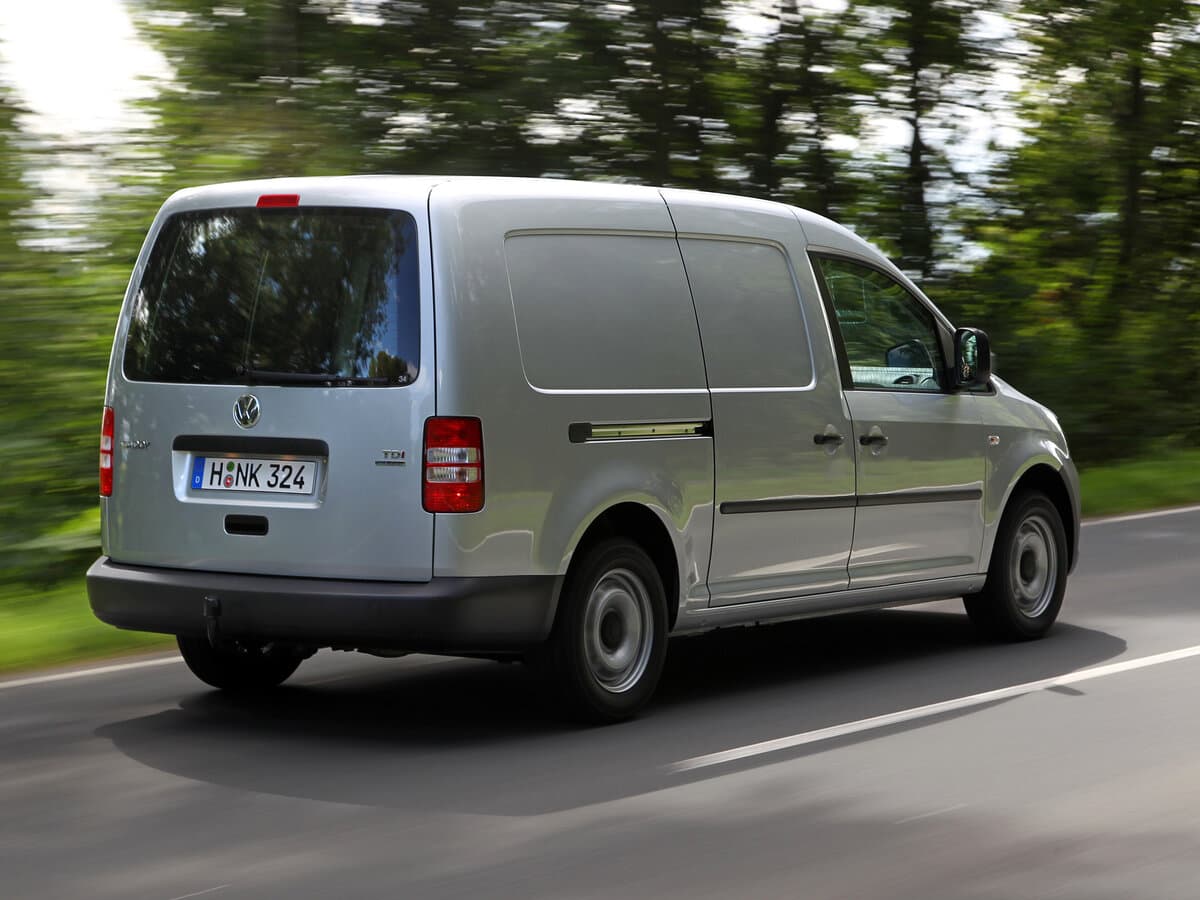 Volkswagen Caddy III Restayling — 3/4 arxadan