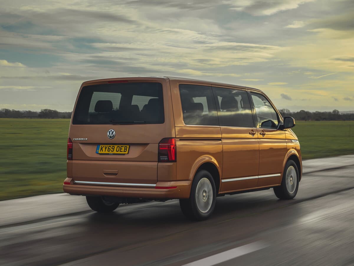 Volkswagen Caravelle T6 Restayling — 3/4 arxadan