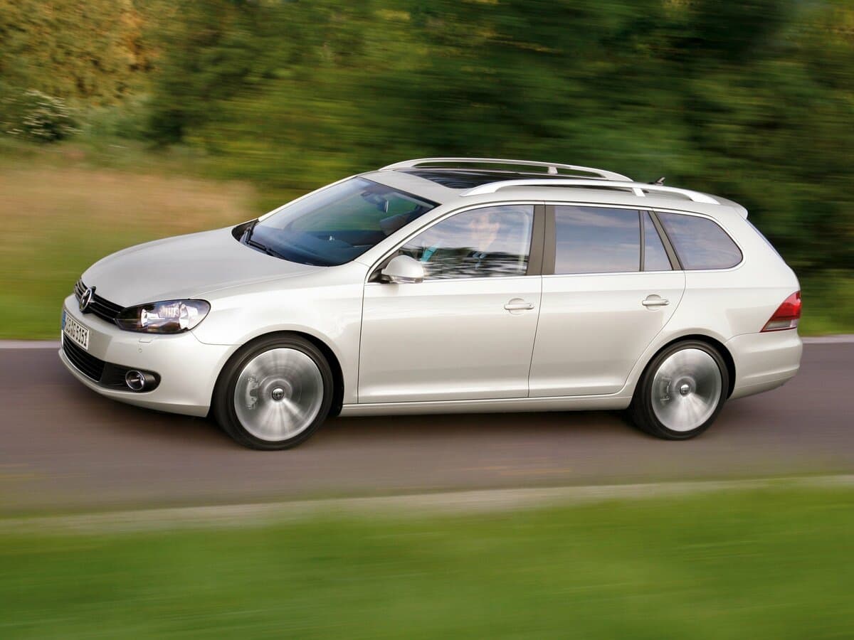 Volkswagen Golf VI — Yandan