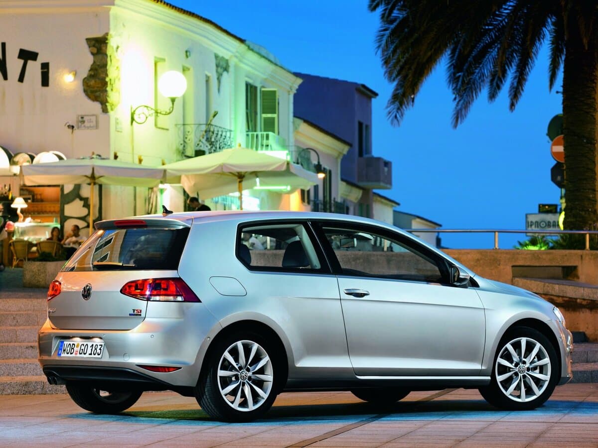 Volkswagen Golf VII — 3/4 arxadan