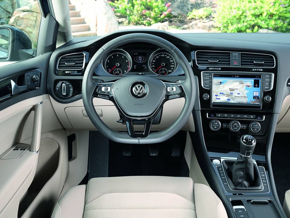 Volkswagen Golf VII — Sükan
