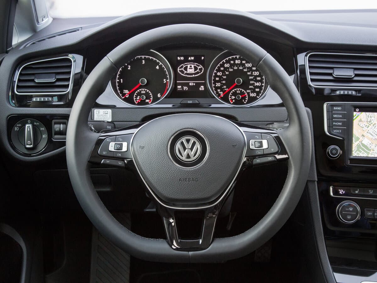 Volkswagen Golf VII — Sükan