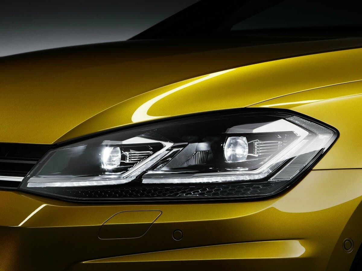 Volkswagen Golf VII Restayling — Fara