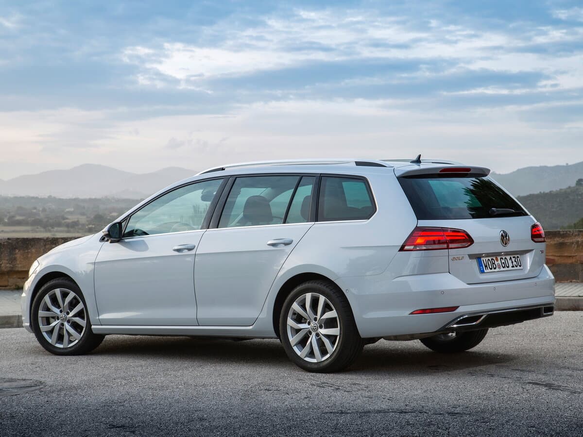 Volkswagen Golf VII Restayling — 3/4 arxadan