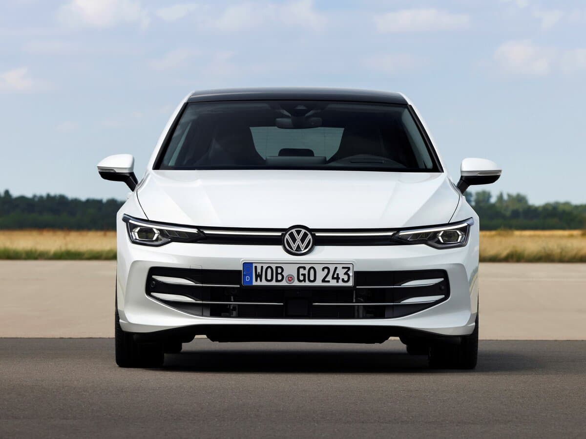 Volkswagen Golf VIII Restayling — Öndən