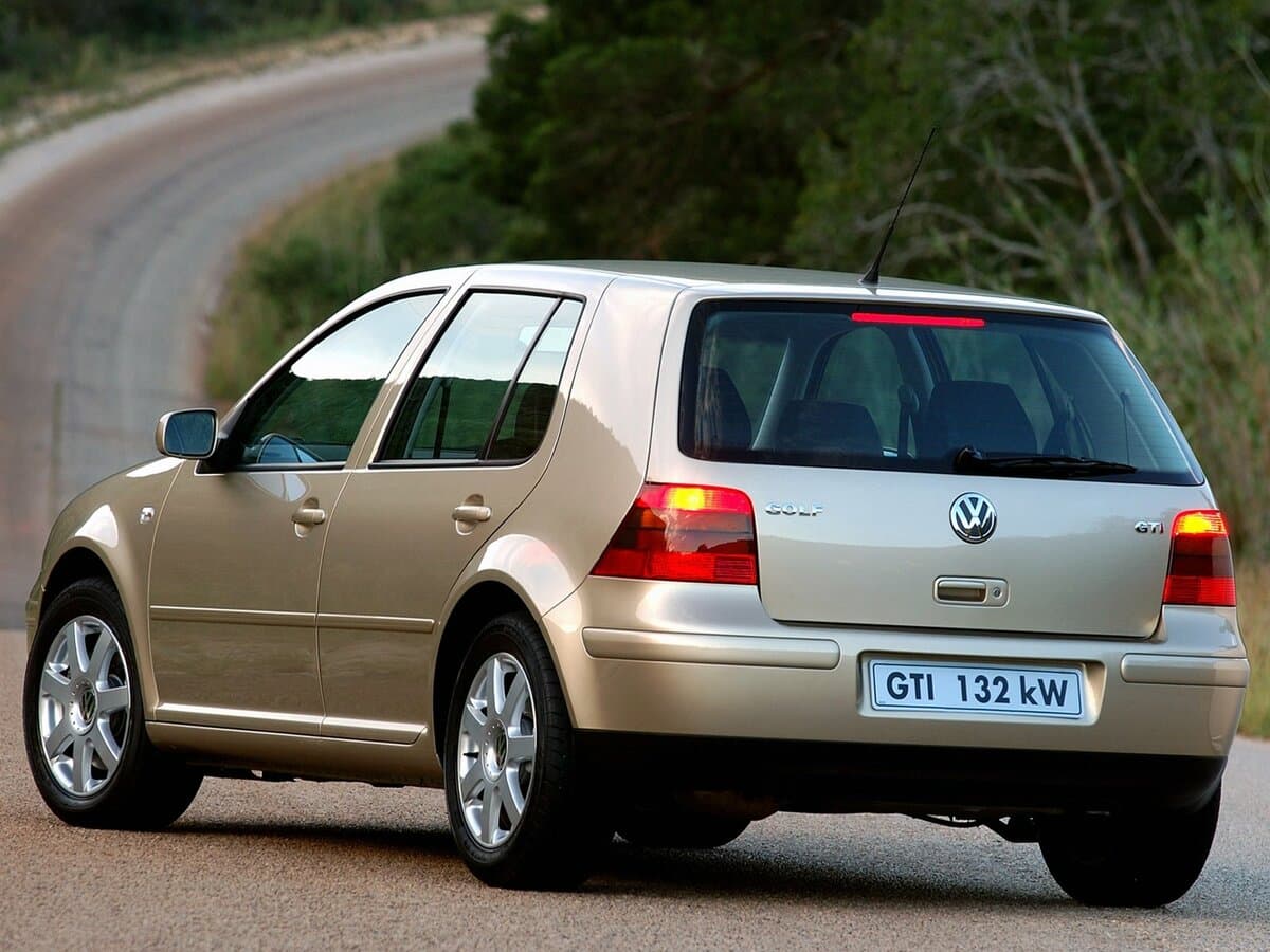 Volkswagen Golf GTI IV — 3/4 arxadan