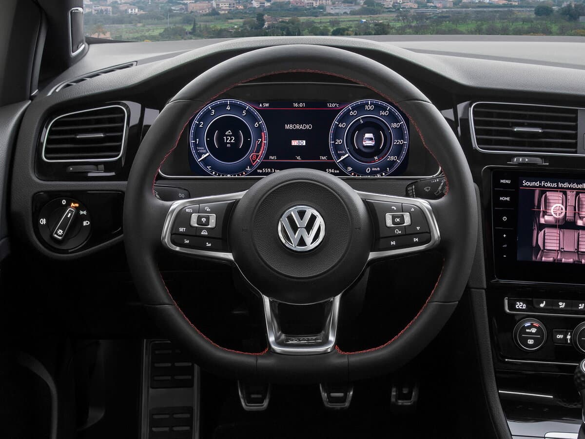 Volkswagen Golf GTI VII Restayling — Sükan