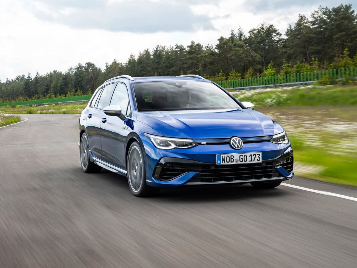 Volkswagen Golf R VIII — Öndən
