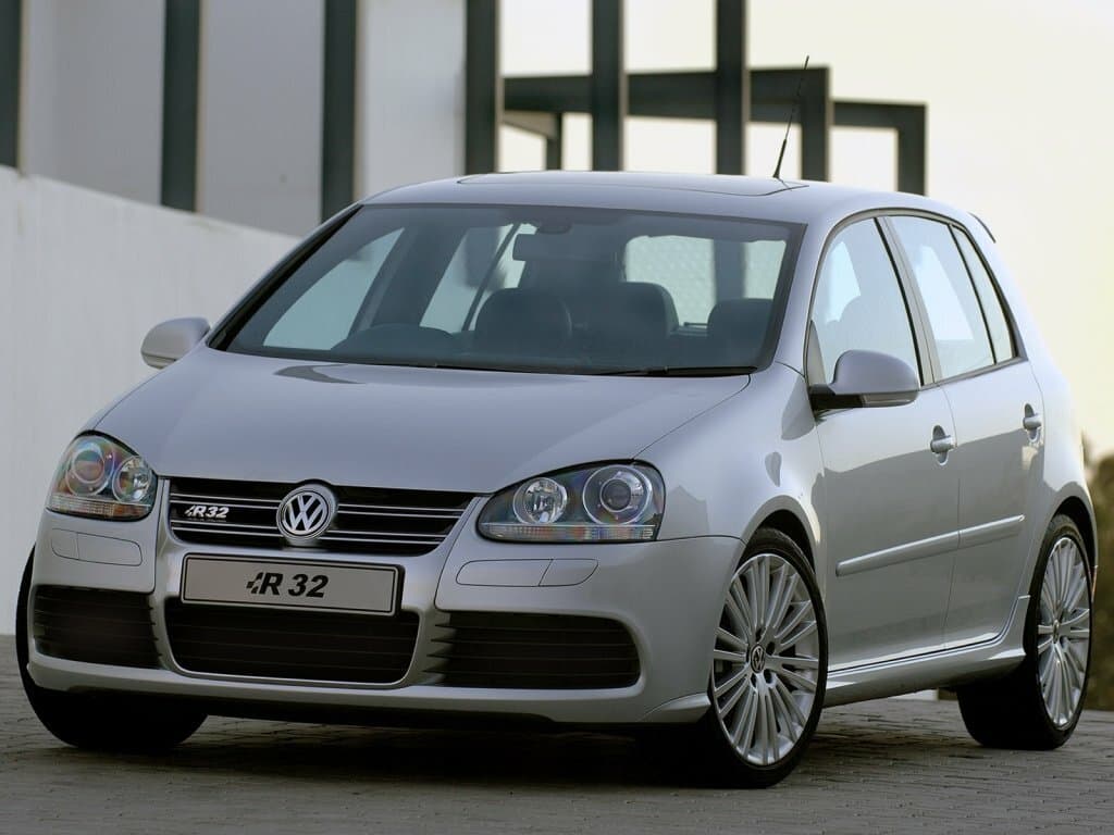 Volkswagen Golf R32 V — Əsas şəkil