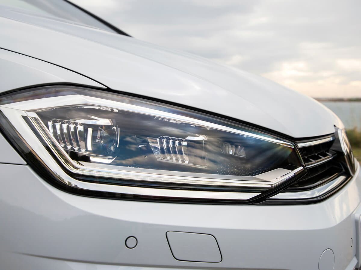 Volkswagen Golf Sportsvan I Restayling — Fara