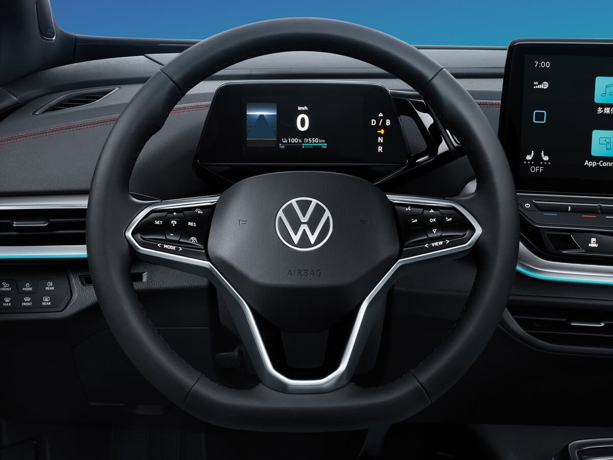 Volkswagen ID.4 2020 – indiyədək — Sükan
