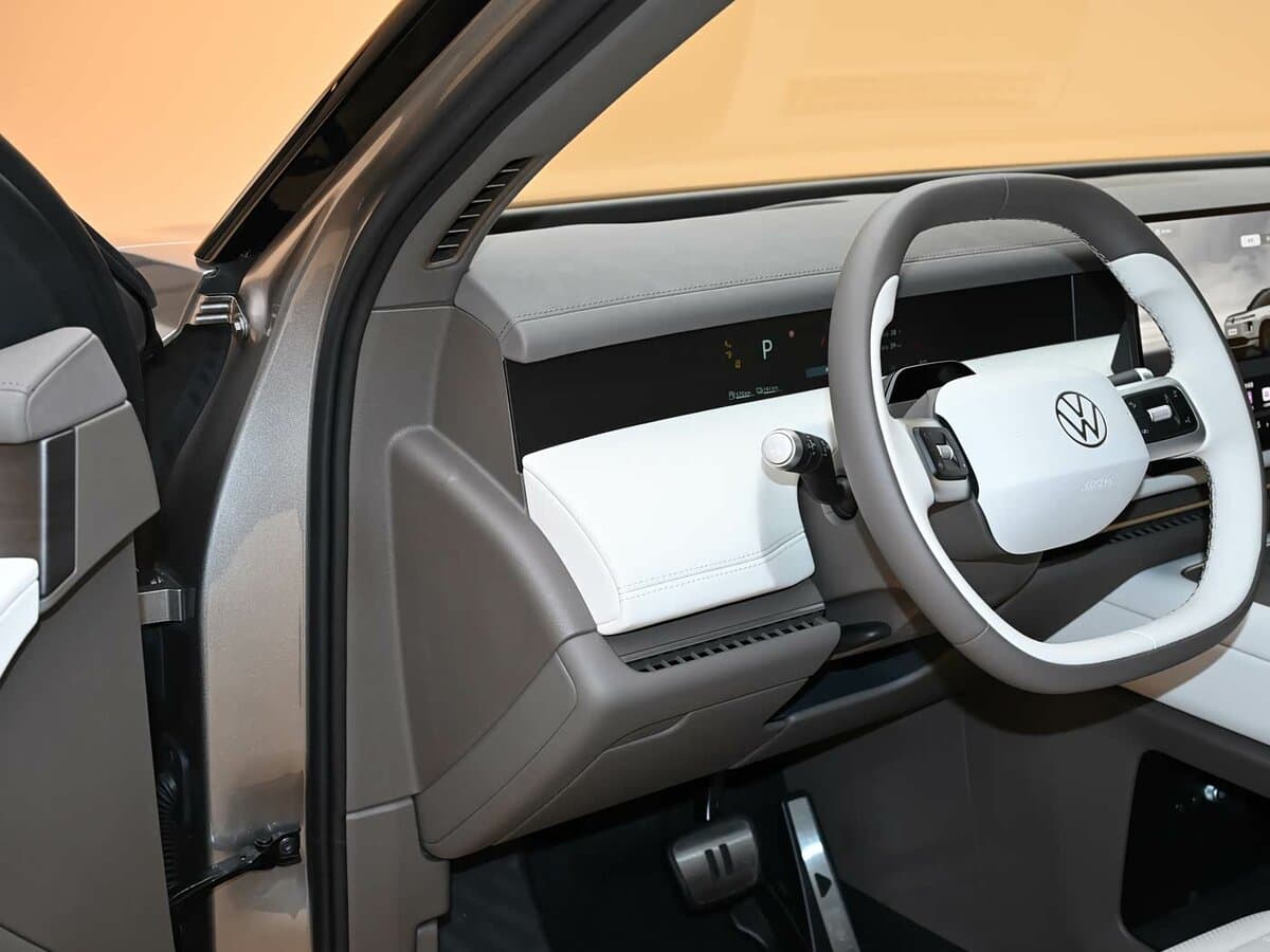 Volkswagen ID.Era 9X 2026 – indiyədək — Sükan