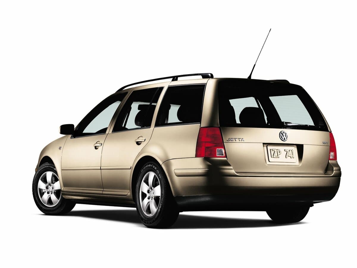Volkswagen Jetta IV — 3/4 arxadan