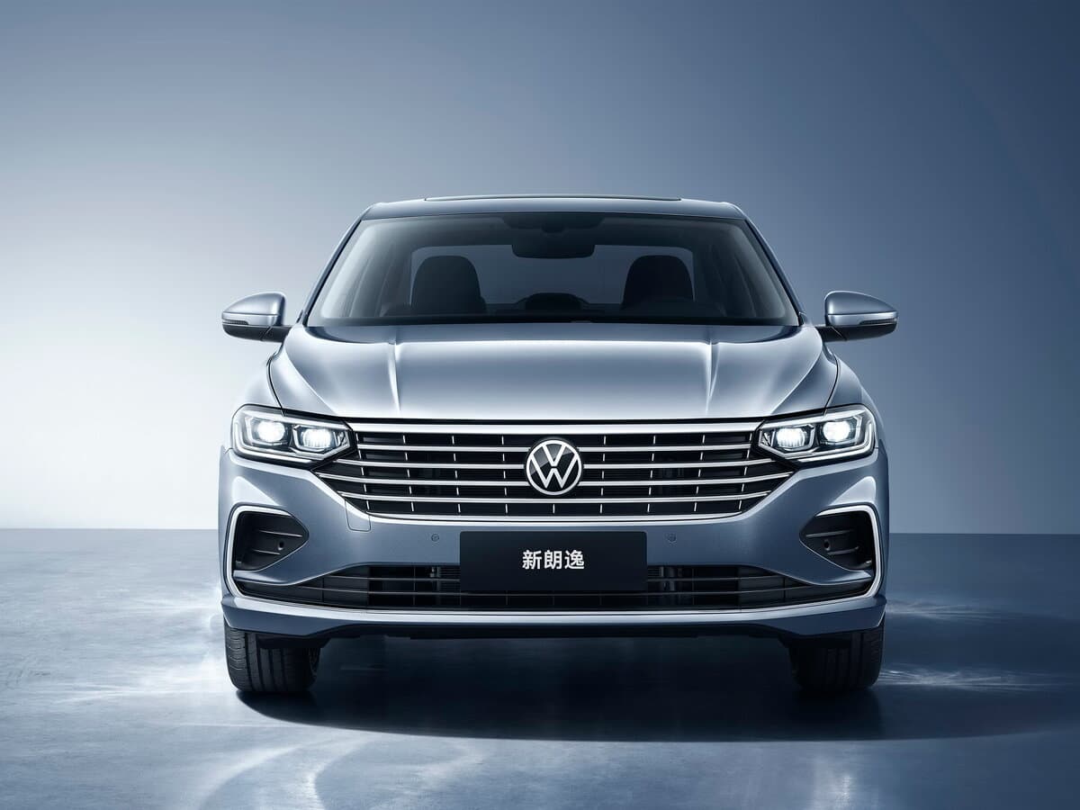 Volkswagen Lavida III Restayling — Öndən
