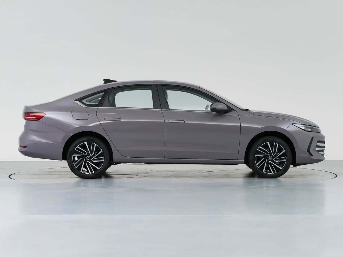 Volkswagen Lavida IV — Yandan