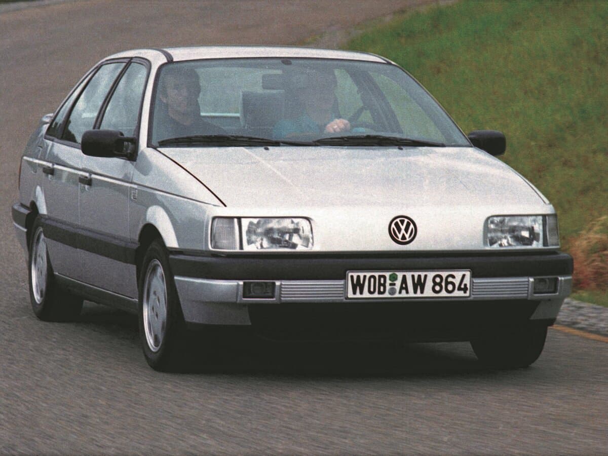 Volkswagen Passat B3 — Öndən