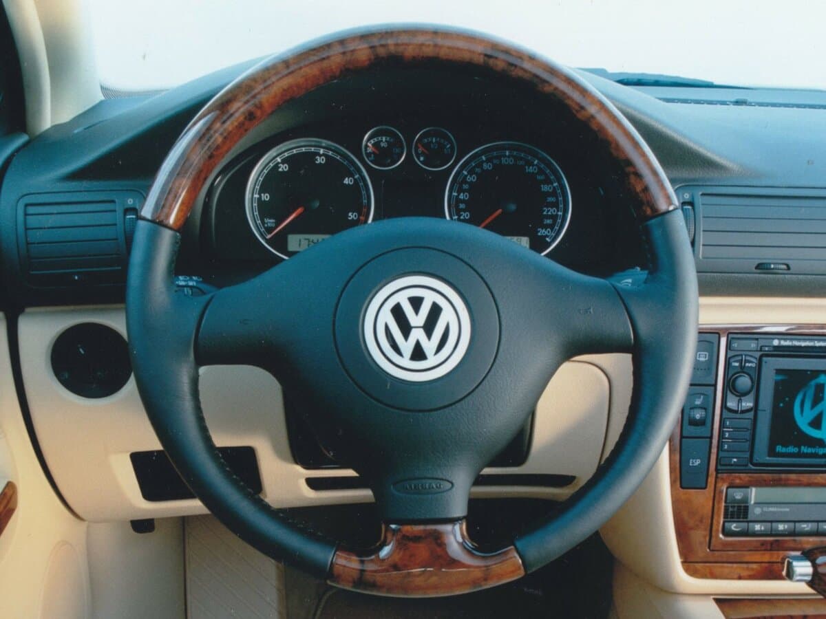 Volkswagen Passat B5 Restayling — Sükan