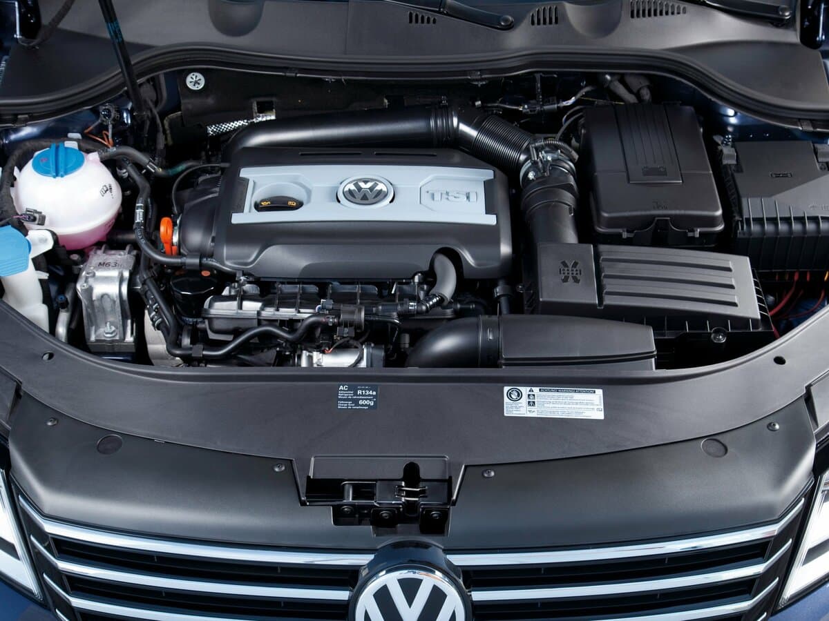 Volkswagen Passat B7 — Salon, öndən