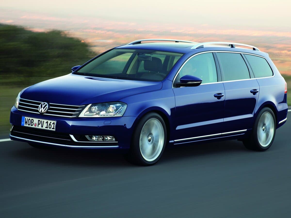 Volkswagen Passat B7 — Əsas şəkil