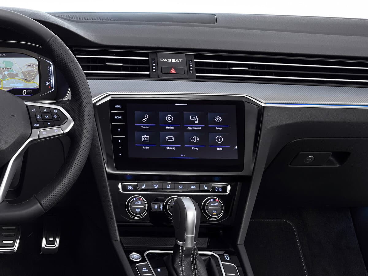 Volkswagen Passat B8 Restayling — Salon, öndən