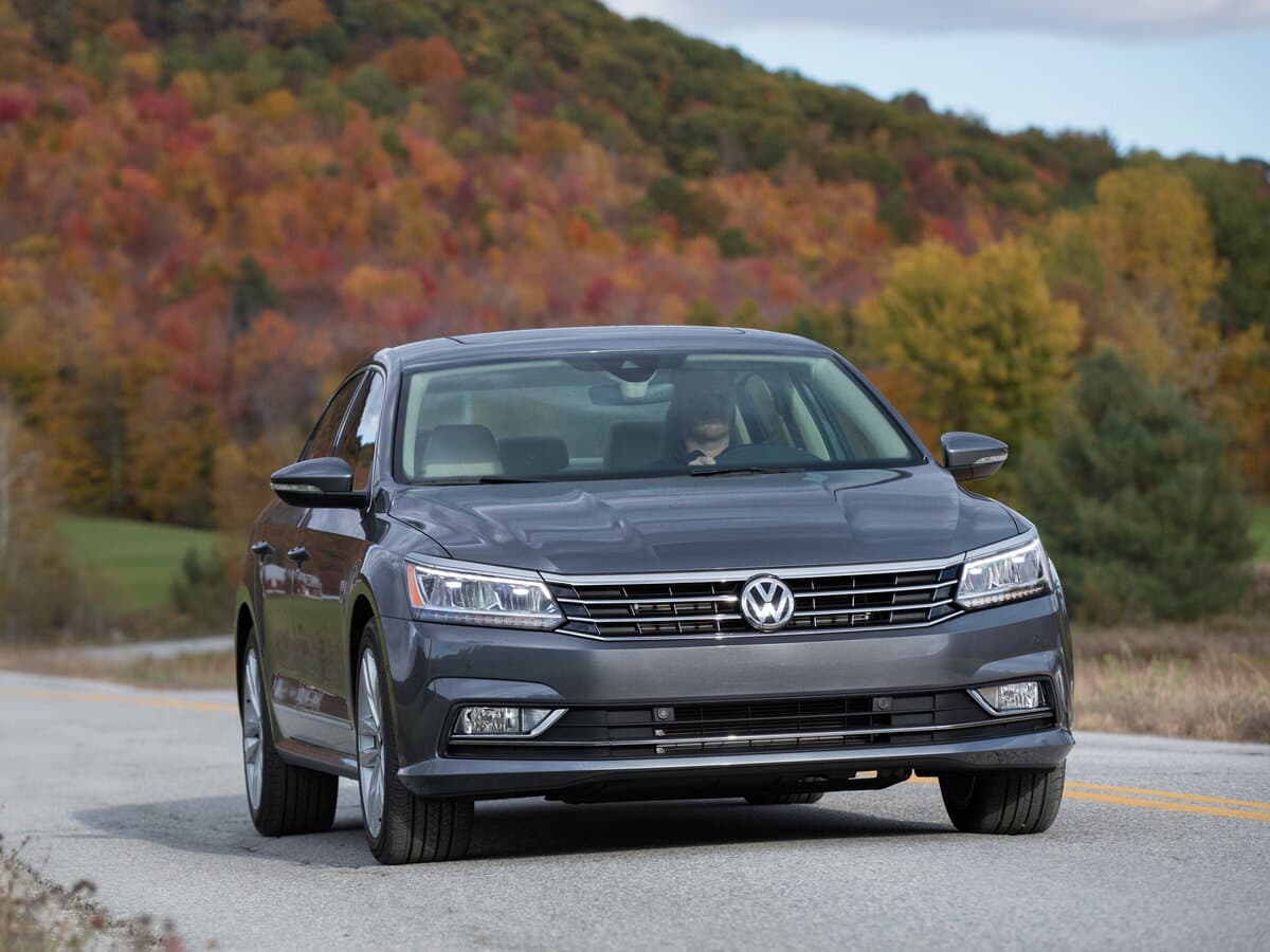 Volkswagen Passat (North America and China) I Restayling — Öndən