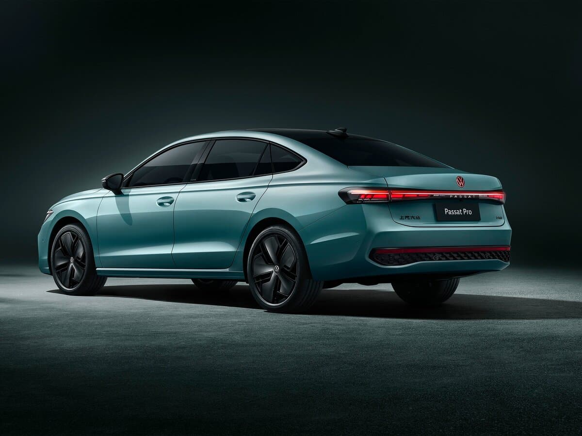 Volkswagen Passat (North America and China) Pro I — 3/4 arxadan