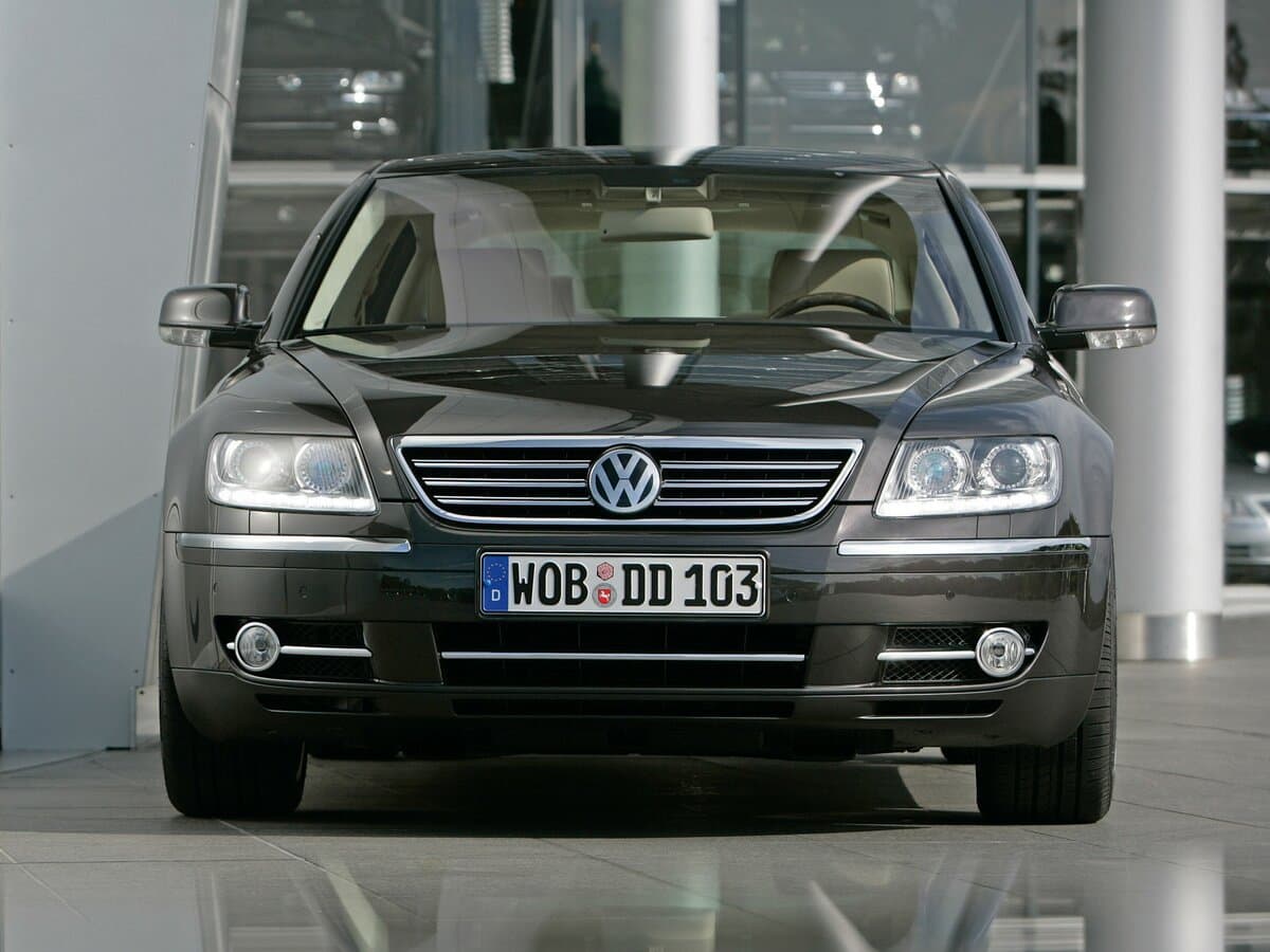 Volkswagen Phaeton I — Öndən
