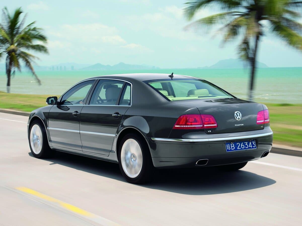 Volkswagen Phaeton I Restayling — 3/4 arxadan