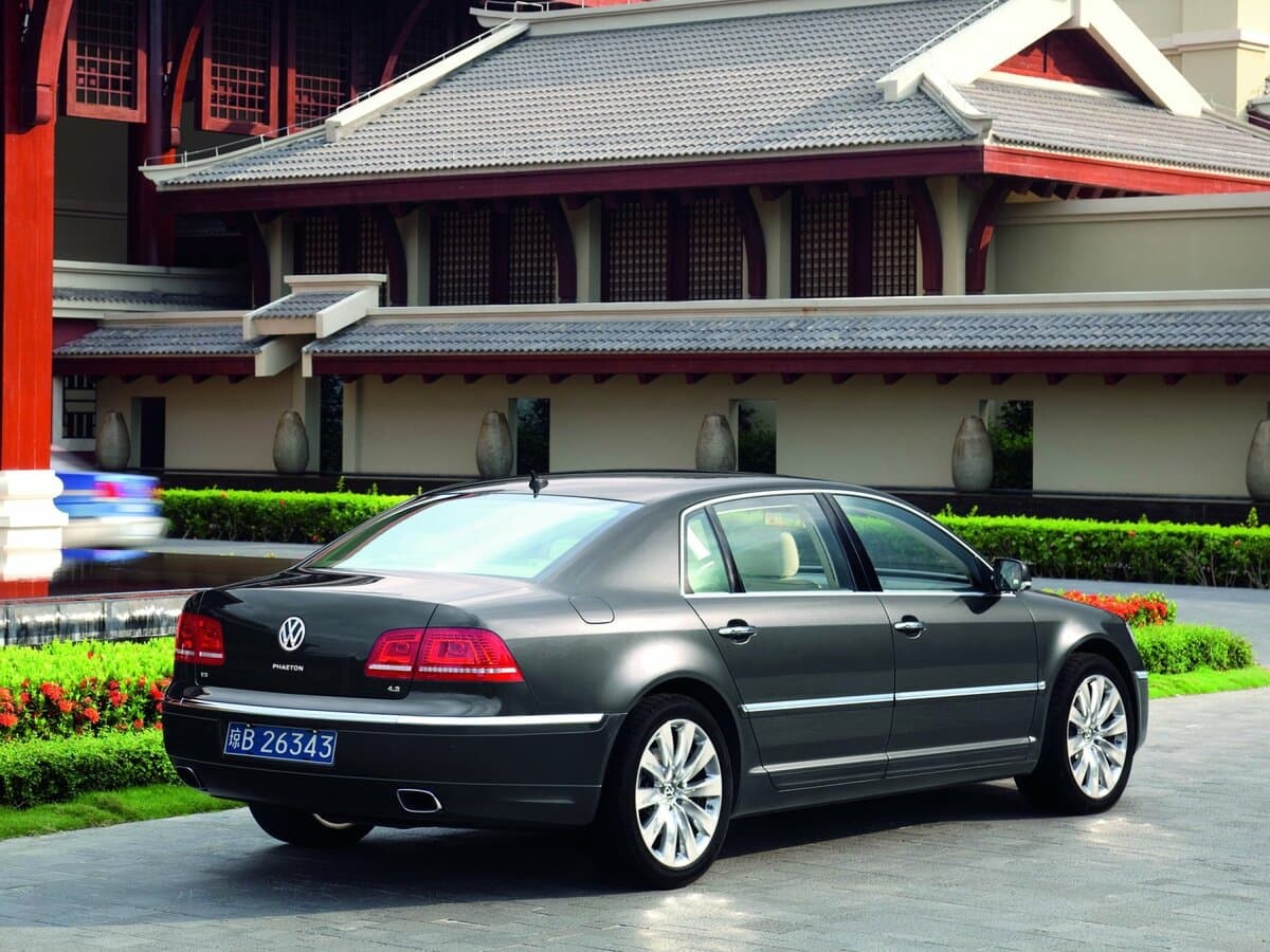 Volkswagen Phaeton I Restayling — 3/4 arxadan