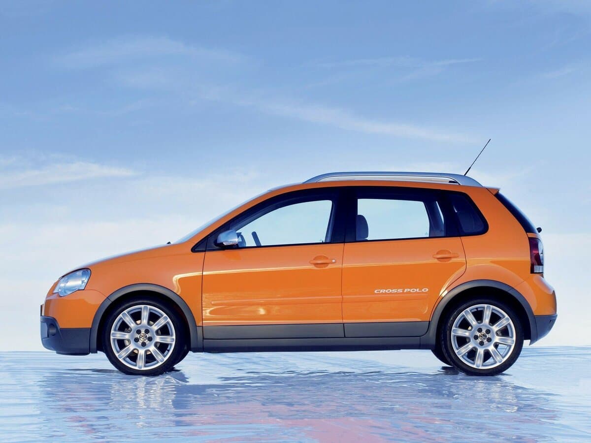 Volkswagen Polo IV Restayling — Yandan