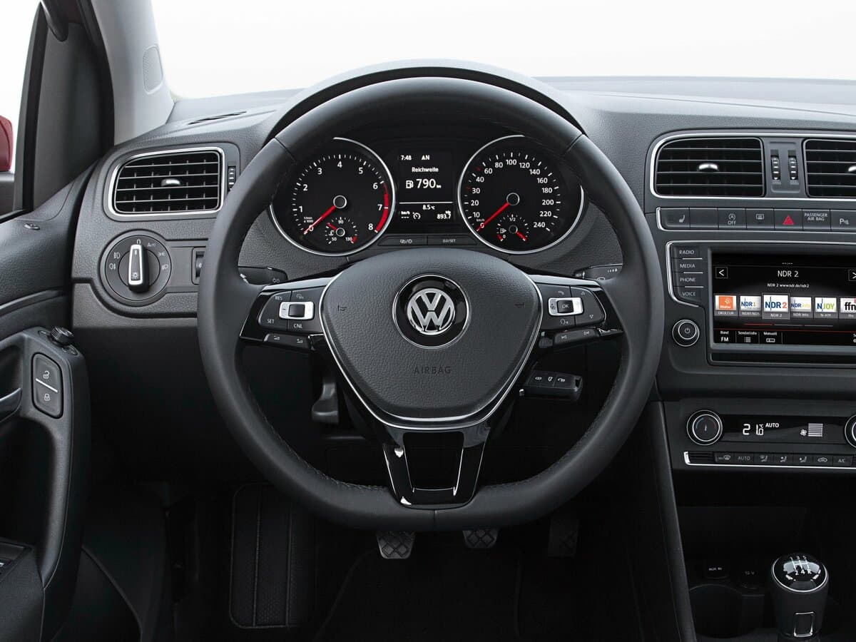 Volkswagen Polo V Restayling — Sükan