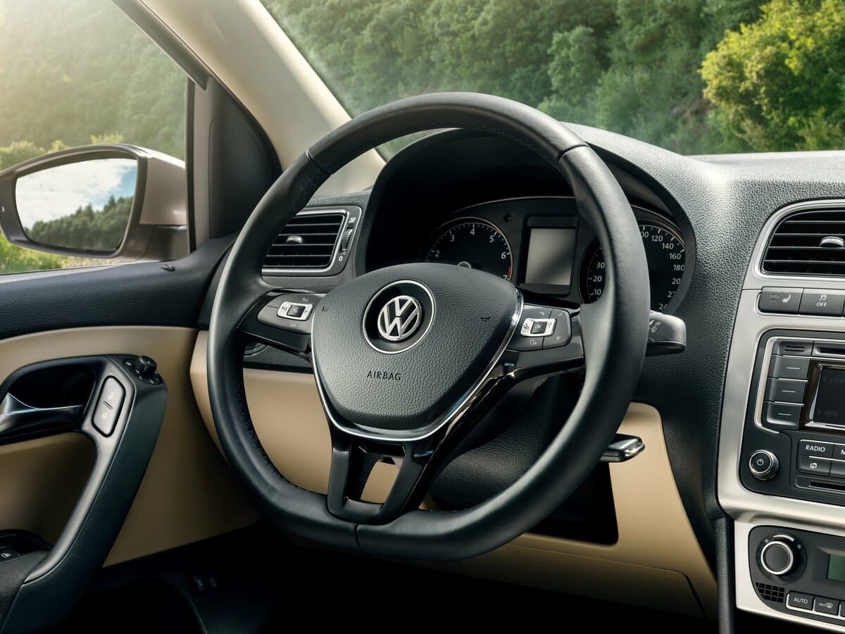 Volkswagen Polo V Restayling — Sükan