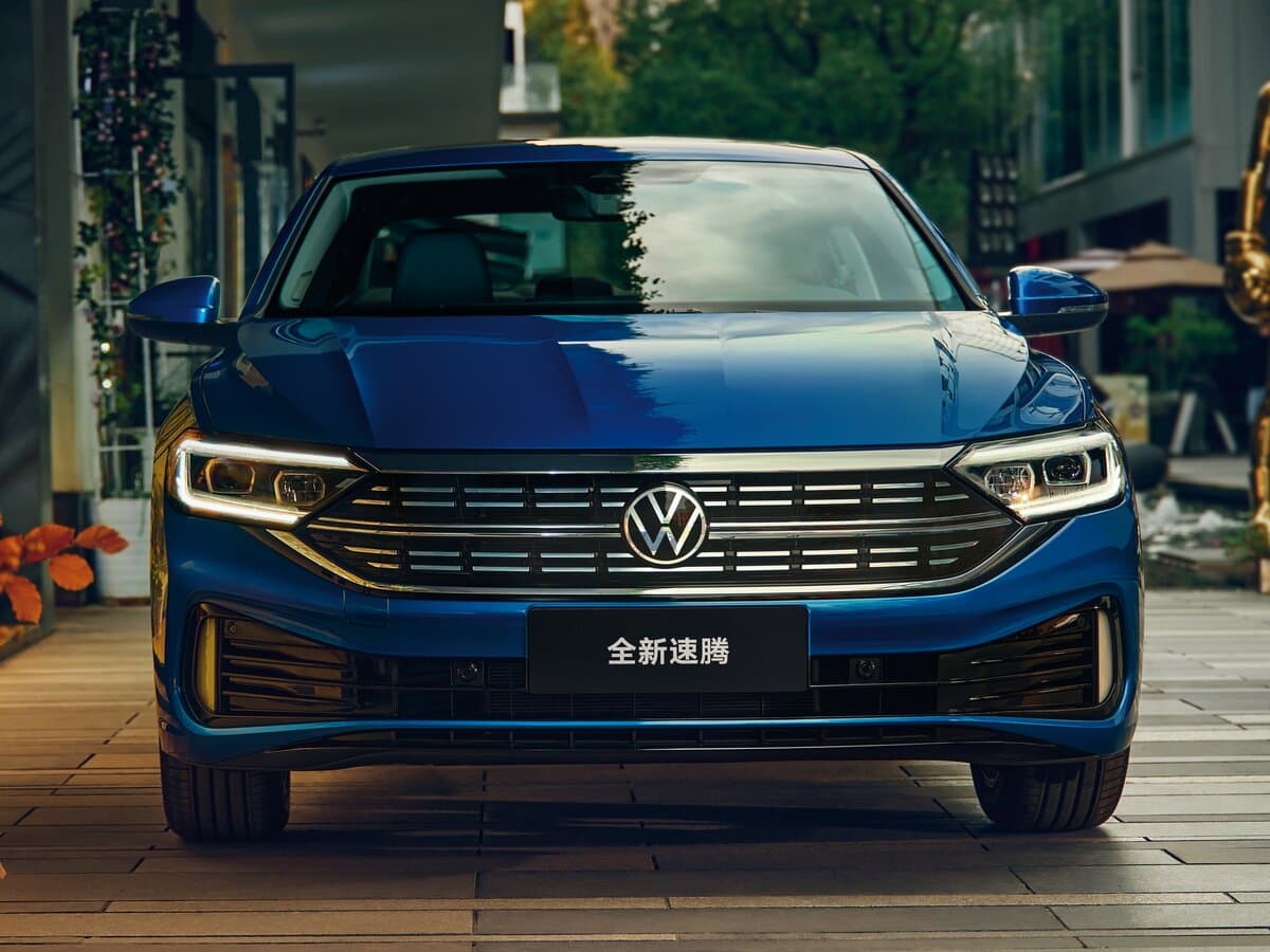 Volkswagen Sagitar III Restayling — Öndən