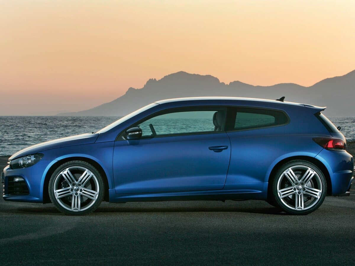 Volkswagen Scirocco R I — Yandan