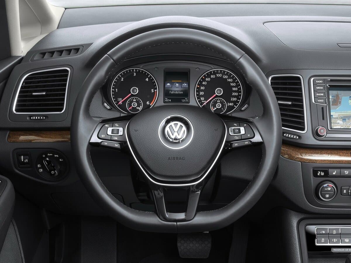 Volkswagen Sharan II Restayling — Sükan