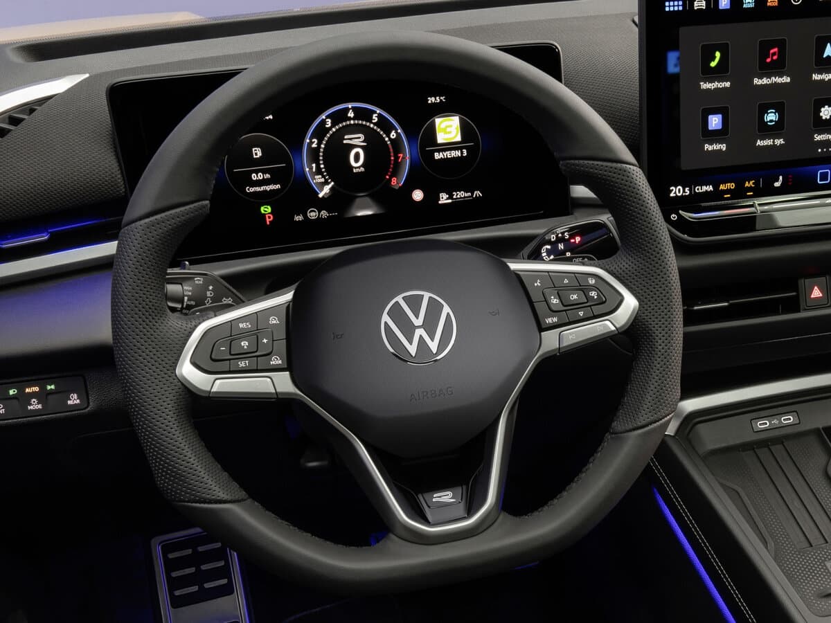 Volkswagen T-Roc II — Sükan