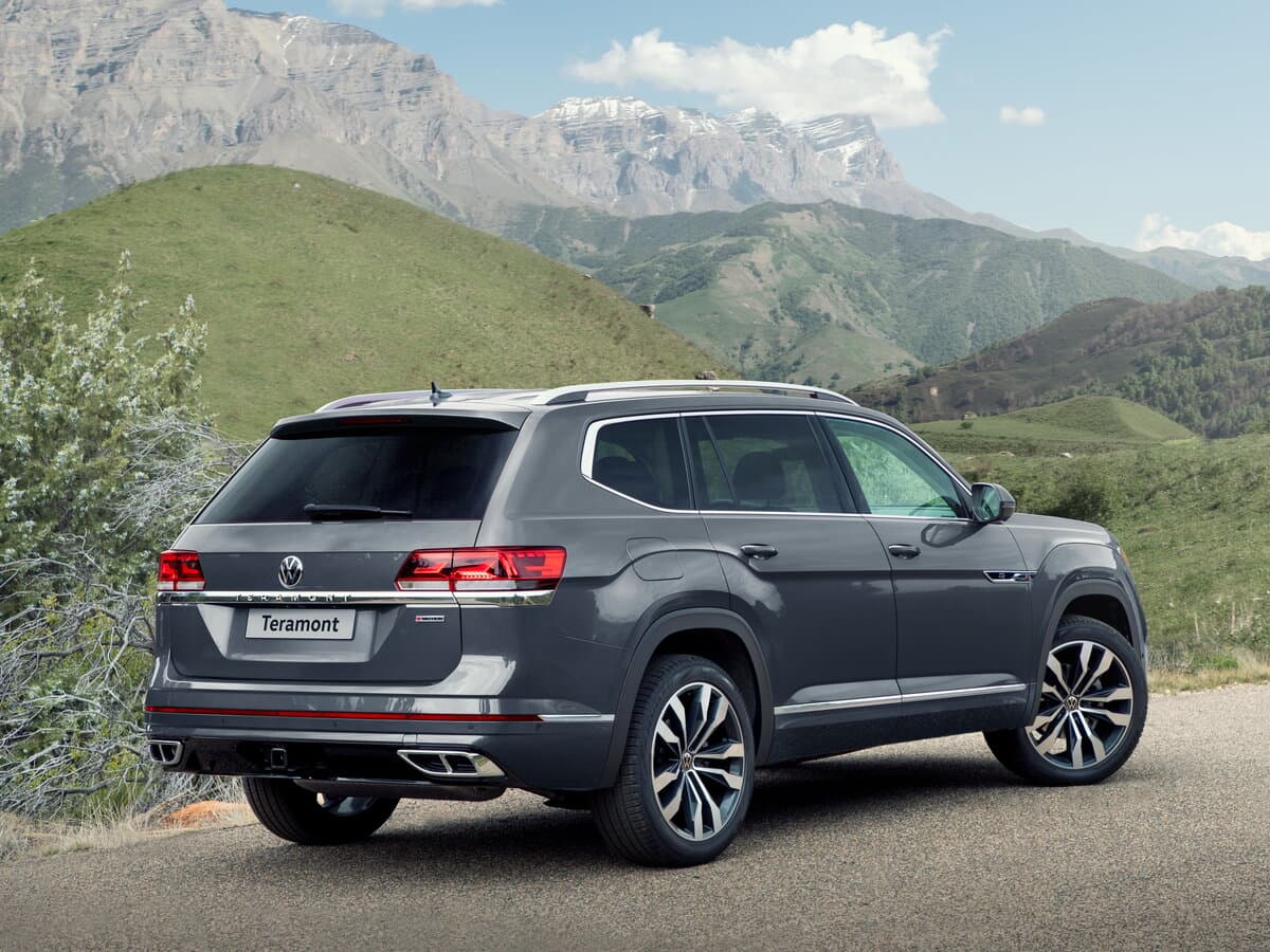 Volkswagen Teramont I Restayling — 3/4 arxadan